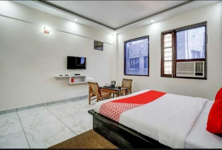 Hotel O Seventy Stay In Sohāna Esterno foto